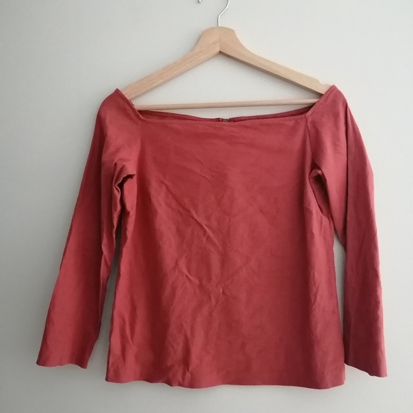 Theory Aprine New Stretch Linen Off the Shoulder Top in Carmine Red P (00-0) - Picture 3 of 16